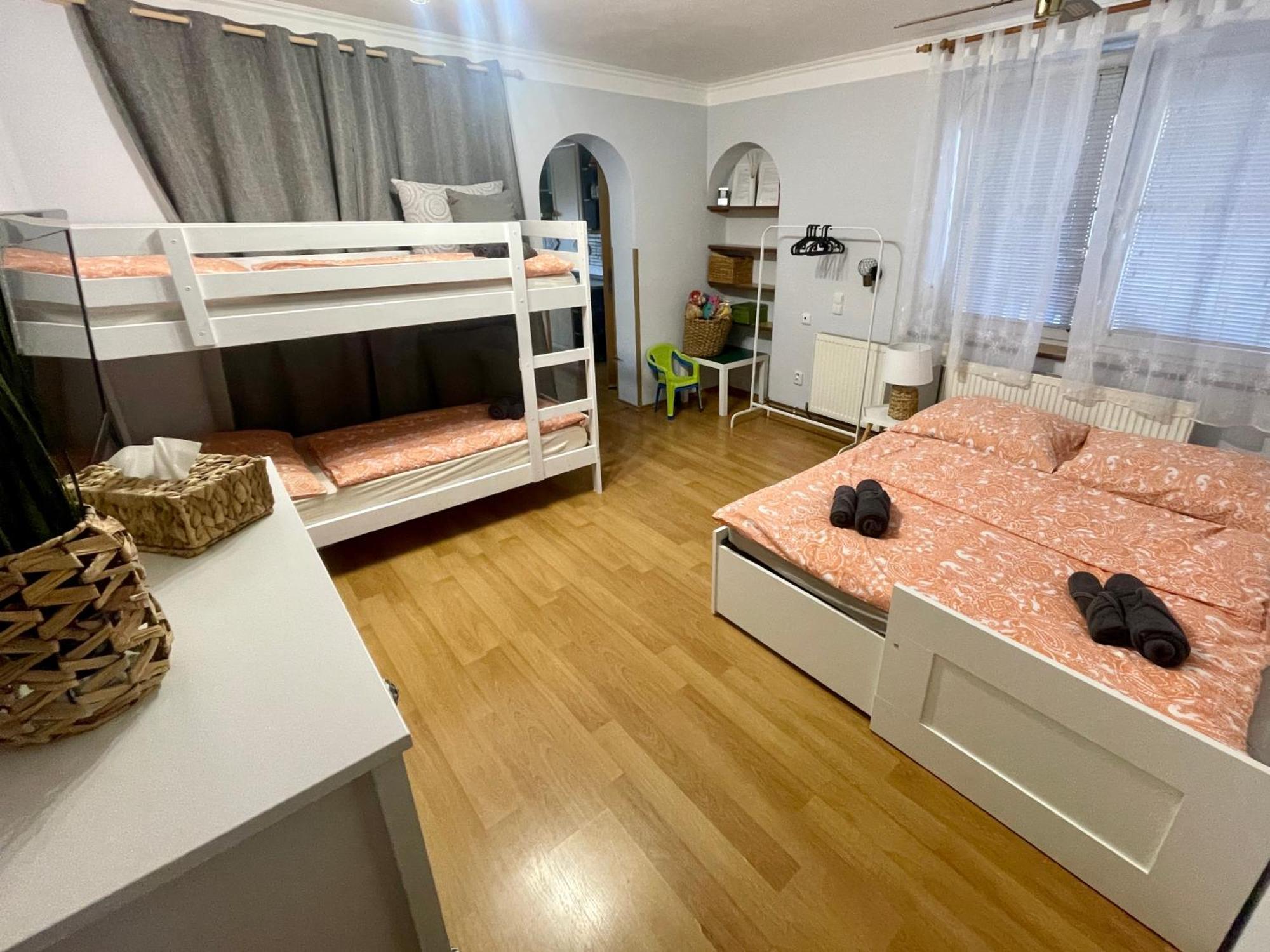 Ubytování U Mikeša Břeclav Exterior foto